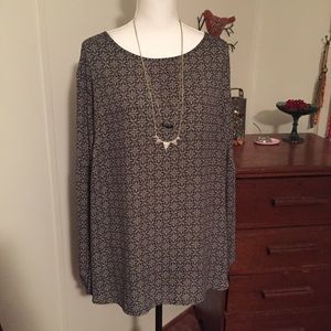 Ava & Viv Black and White Tunic